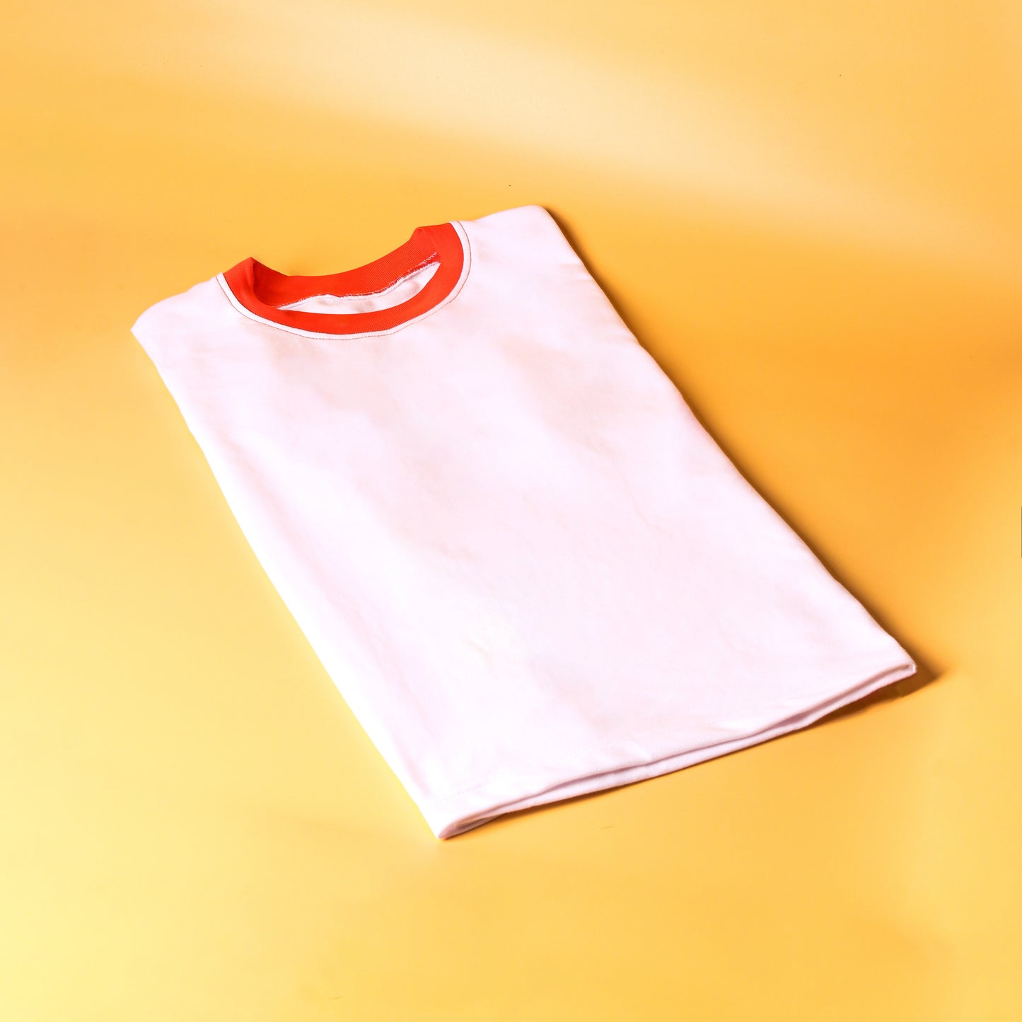AKATA: Tshirt