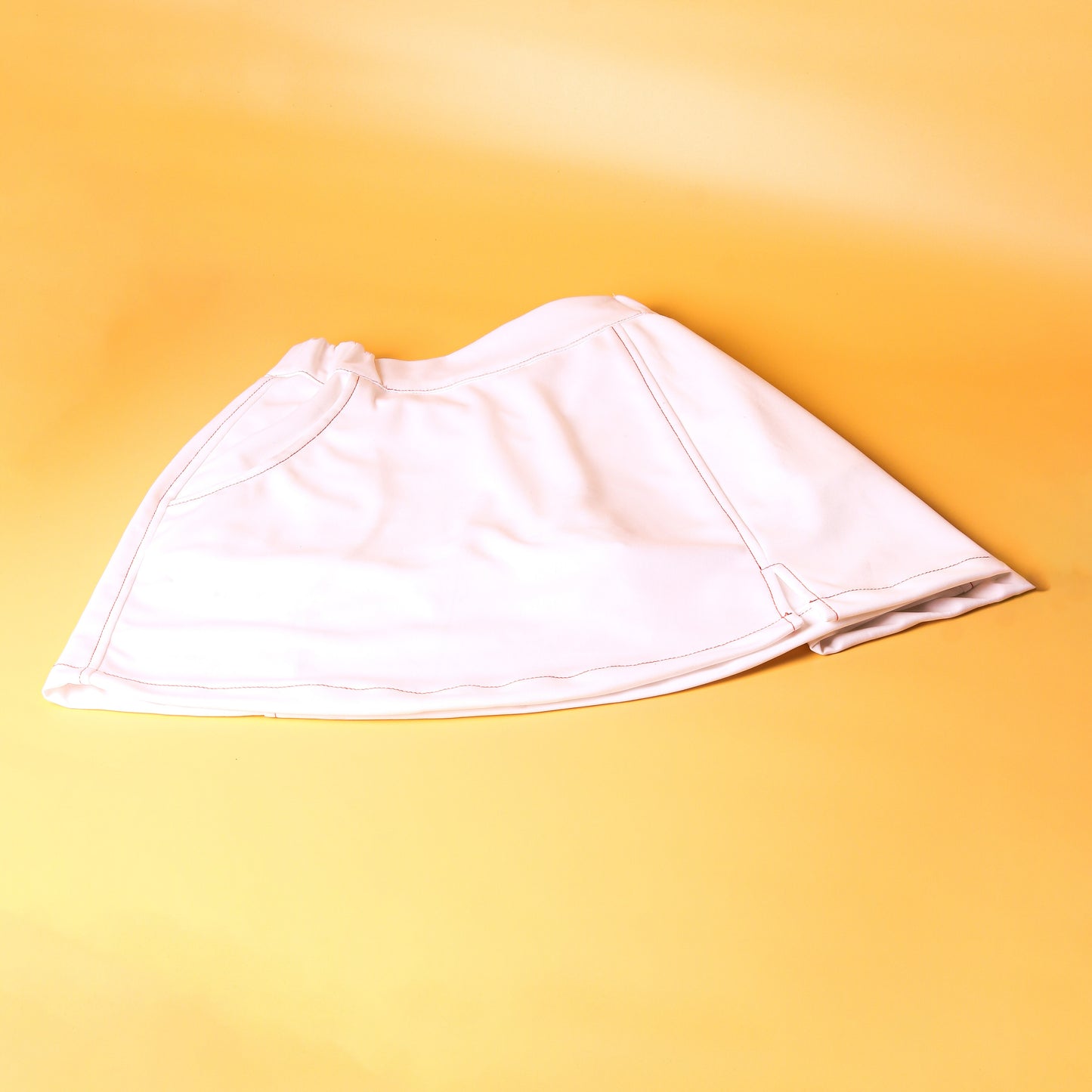 AKATA: Skort