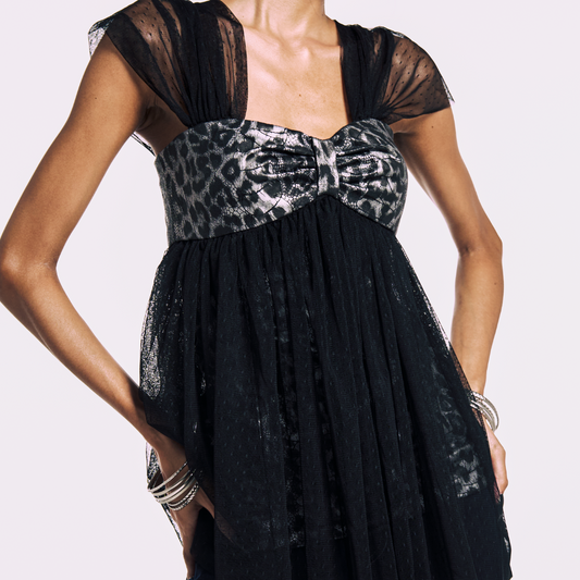 GLITZ N’ GLAMOUR